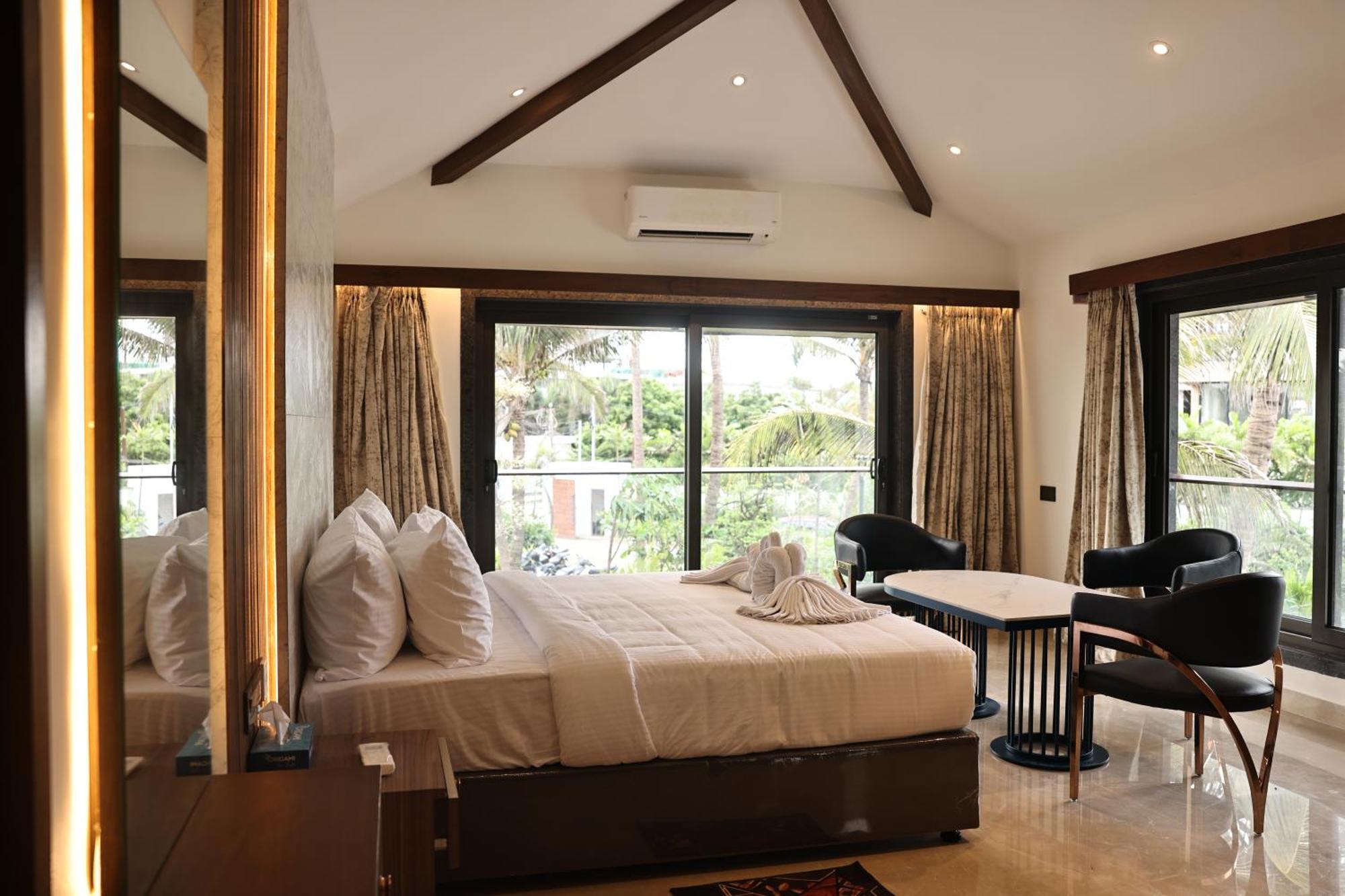 Mstays Ecr By Mirabilis Hotel Chennai Exterior foto