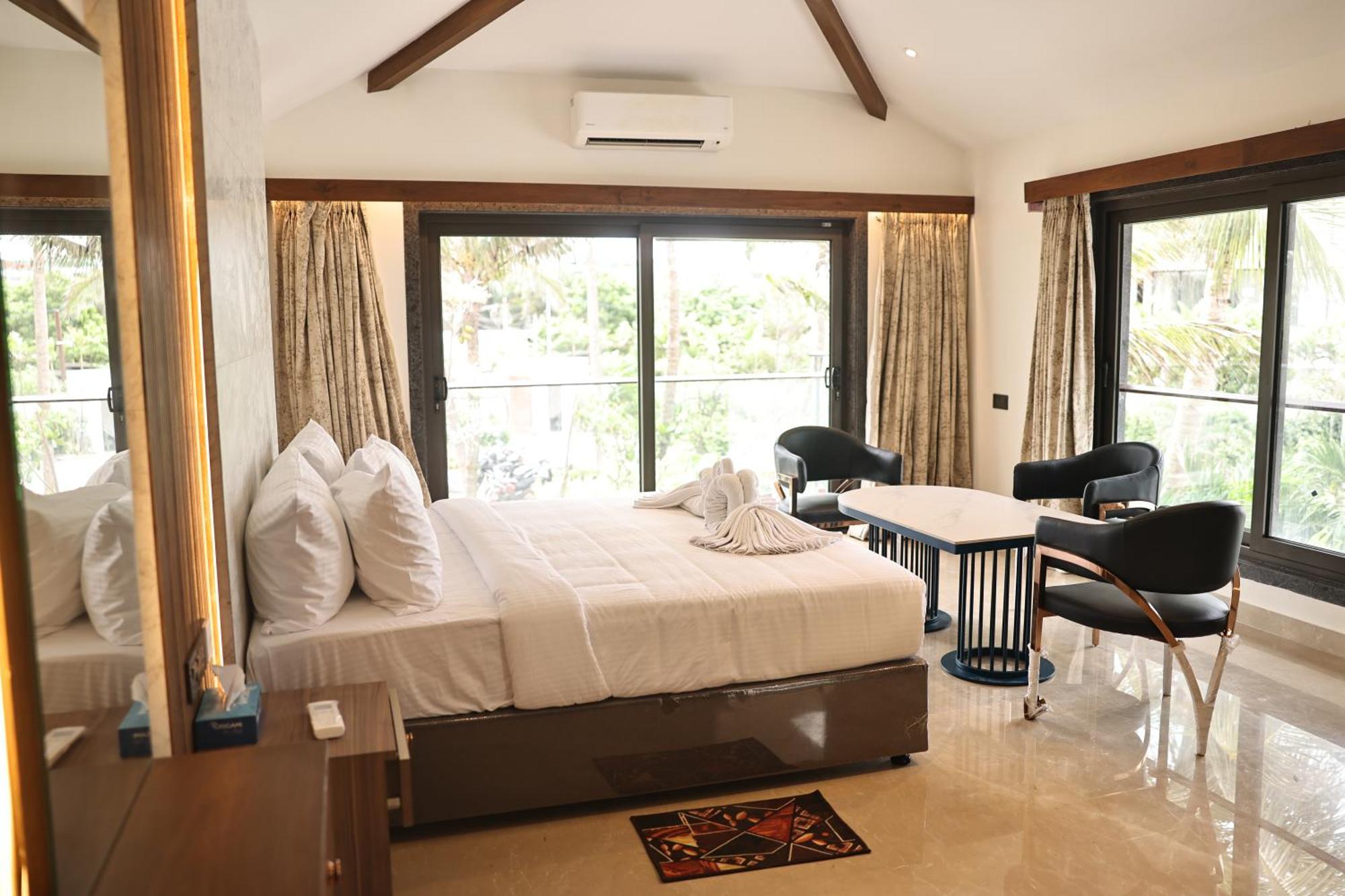 Mstays Ecr By Mirabilis Hotel Chennai Exterior foto